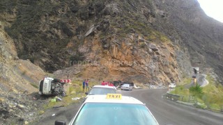 На трассе Бишкек — Ош произошло ДТП с участием двух легковушек и двух грузовиков <i>(фото, видео)</i>