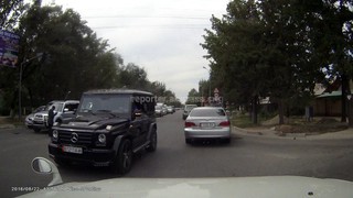 ГУВД Бишкека: Водитель «Гелендвагена», выехавший на встречку на ул.Курманжан Датка, оштрафован