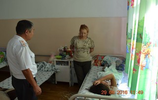 УПМ ГУВД Бишкека разъясняет, почему не может предоставить видео ДТП с патрульным авто, наехавшим на девочку на ул.Т.Фрунзе <i>(фото)</i>