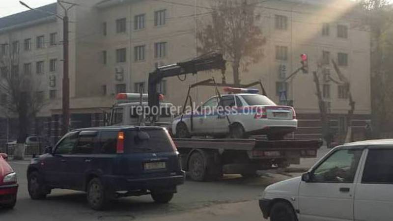Стало известно, почему на самом деле эвакуатор забрал служебную машину УОБДД