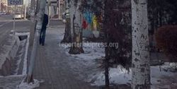 На Токтоналиева-Ахунбаева накренившийся столб относится к кафе, - мэрия