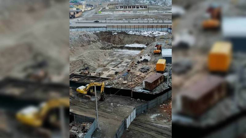 Бишкекчанка обеспокоена тем, что в 12 мкр дом возводится близко к воде
