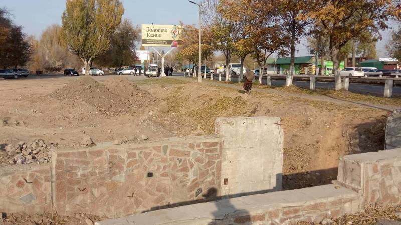 В Токмоке закопали канал для отвода грунтовых вод. Фото