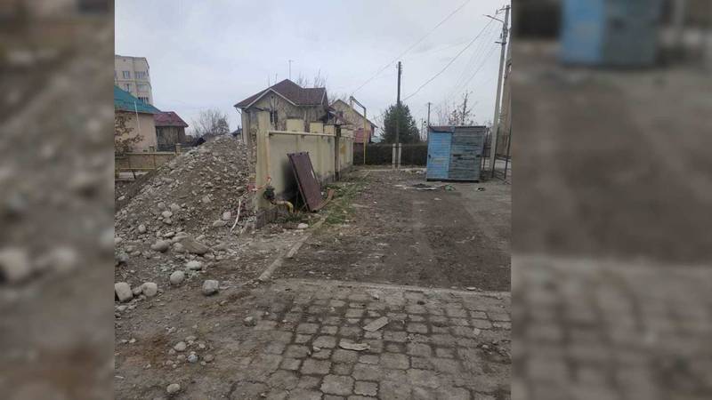 На улице Курчатова в нижнем Джале строят многоэтажное здание. Не нарушается ли генплан города, интересуется местный житель