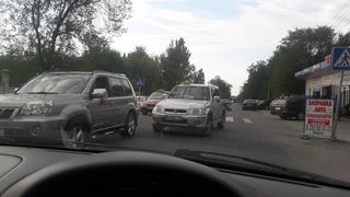 Выезд на встречку на Ахунбаева-Абая