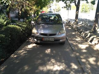 Парковка на тротуаре пр.Чуй