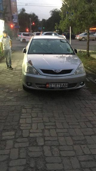Парковка на тротуаре