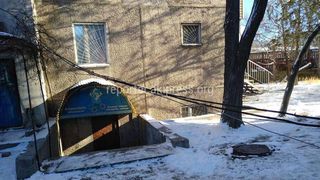 Свисающий кабель в мкр Восток-5 принадлежит интернет провайдеру, - мэрия