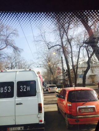В дневное время по улице Московская горели лампы ночного освещения, - читатель (фото)