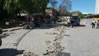Территорию ЦУМа решили огородить? - читатель <i>(фото)</i>