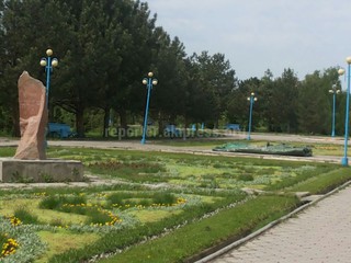 В парке на Южных воротах незаконно установили батуты и павильон, - читатель <i>(фото)</i>