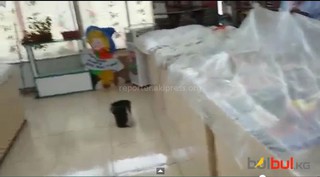 Пятый этаж ЦУМа затопило <i>(видео)</i>