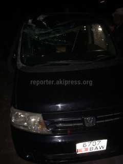 В Боомском ущелье ночью <b>на автомашину упал камень, есть 1 погибший</b> и 1 пострадавший <i>(фото)</i>