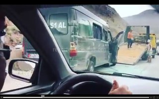 Сегодня на автодороге в Боомском ущелье пассажирский микроавтобус попал в ДТП <i>(видео)</i>