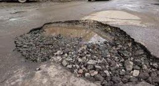 Реабилитация центральной улицы в жилмассиве Ак-Босого включена в титульный список на 2016-2017 годы, - мэрия Бишкека Реабилитация центральной улицы в жилмассиве Ак-Босого включена в титульный список на 2016-2017 годы, - мэрия Бишкека