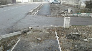 Житель мкр Аламедин-1 жалуется на недоделанные работы после ремонта дорог на ул.Загорской