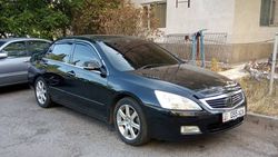 На ул.Суванбердиева во дворе дома №108 каждый день паркуется полностью тонированная «Хонда» (фото) На ул.Суванбердиева во дворе дома №108 каждый день паркуется полностью тонированная «Хонда» (фото)