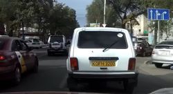 На Киевской-Тоголок Молдо «Нива» нарушила ПДД и создала аварийную ситуацию На Киевской-Тоголок Молдо «Нива» нарушила ПДД и создала аварийную ситуацию