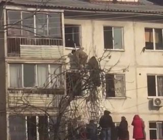 Во время пожара в столичном 3 мкр эвакуированы 20 жильцов дома, в числе которых 11 детей, - МЧС