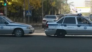 Не было столкновения автомобилей ДПС, упал бампер авто Батальона Дневной Милиции, - ДПС<b>(фото,обновлено)</b>