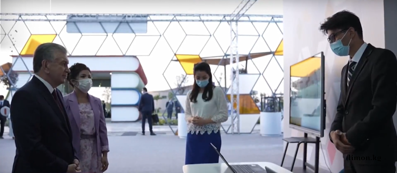 Қалың есектері бар қыздардың суреттері