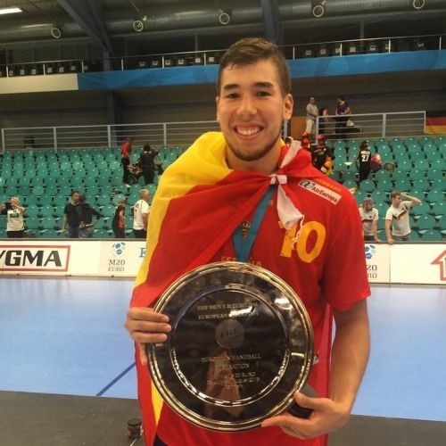 793698.6873bd9baca4d615d3979c2e5b62af38.500