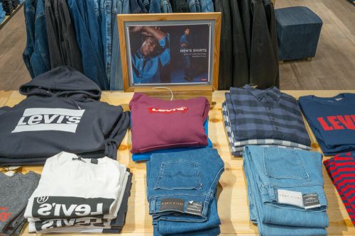 levis
