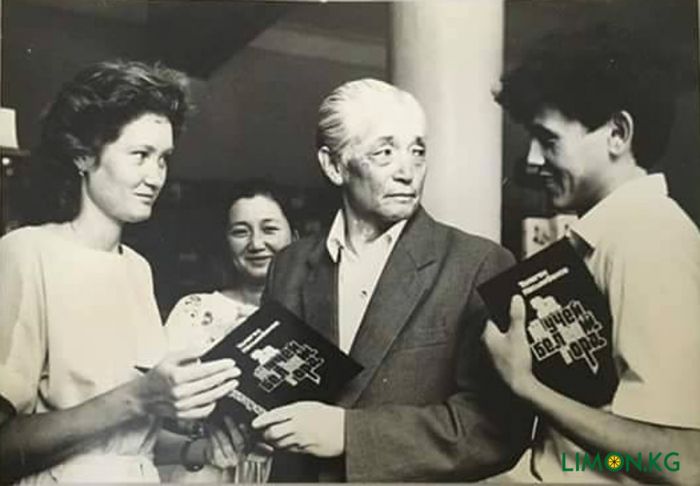 0e1a0569654bac4a969767064fd73021