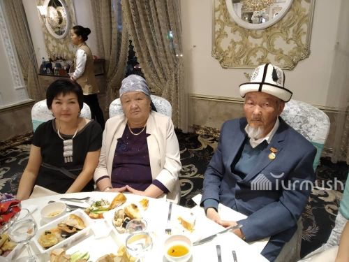 Сайра Мамбетакунова с супругом