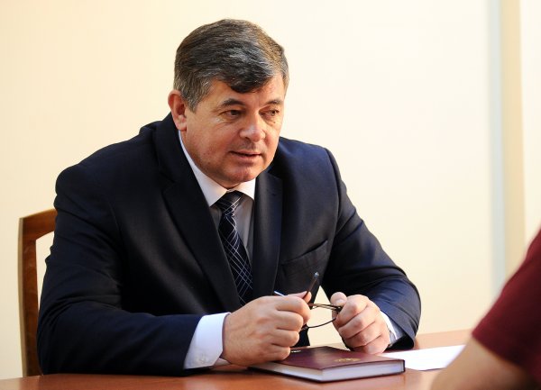 Рост ВВП Кыргызстана в 2016 году почти совпал с позитивным сценарием группы независимых экспертов, - вице-премьер О.Панкратов &mdash; Tazabek