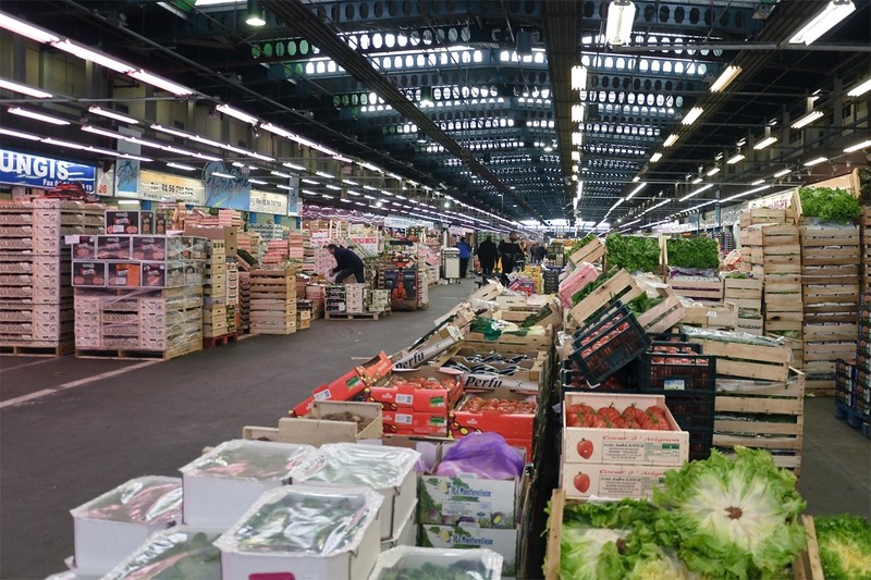 Правительство могло бы оказать реальную помощь в части выдачи разрешительной документации, - эксперт Т.Ким о торгово-логистических центрах &mdash; Tazabek