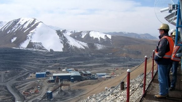 В компании &laquo;Кумтор&raquo; изменят менеджмент, из 5 директоров 3 будут от Кыргызстана, - правительство &mdash; Tazabek