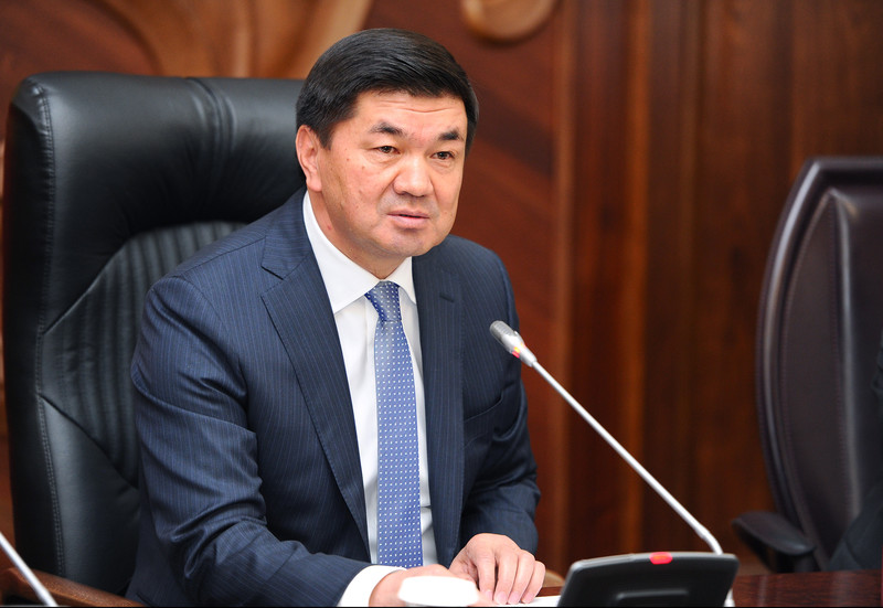 Увеличение объема инвестиций может быть только тогда, когда предприниматели уверены в завтрашнем дне, - премьер М.Абылгазиев &mdash; Tazabek