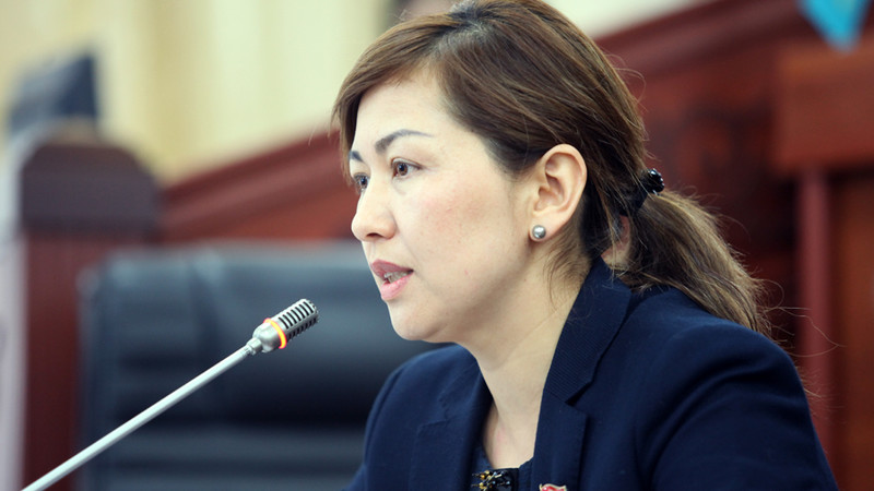 Депутат М.Мавлянова за введение безвизового режима с Китаем, несмотря на недовольство общественности &mdash; Tazabek