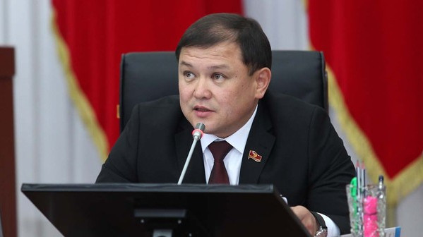 Депутат &mdash; замминистра Ж.Керималиеву: Ваши старые выходки здесь больше не пройдут и вы не сможете рассказывать нам свои сказки &mdash; Tazabek