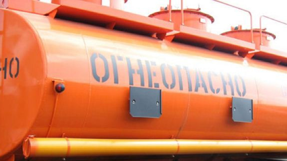 Депутат предложил использовать GPS-технологии для контроля за перемещением по Кыргызстану ввезенного ГСМ &mdash; Tazabek