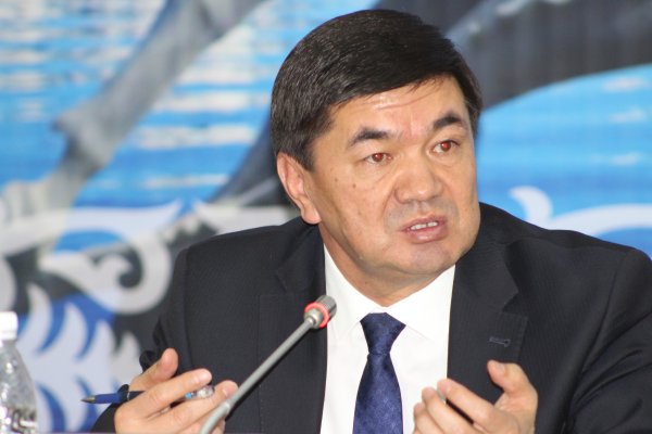 Первый вице-премьер М.Абулгазиев похвалил Соцфонд за хорошую работу фонда и поручил работать еще лучше &mdash; Tazabek