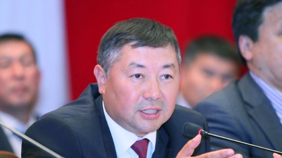 Жогорку Кенеш вернул в сегодняшнюю повестку дня вопрос по комиссии по имуществу Бакиевых, К.Исаев сообщил о препятствиях работе со стороны руководства ГРС — Tazabek