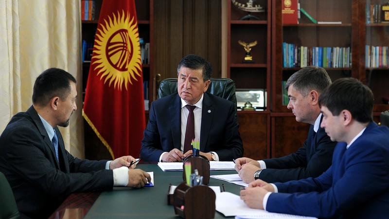 Правительство поручило Госантимонополии ужесточить контроль за ценами на услуги сотовых операторов &mdash; Tazabek