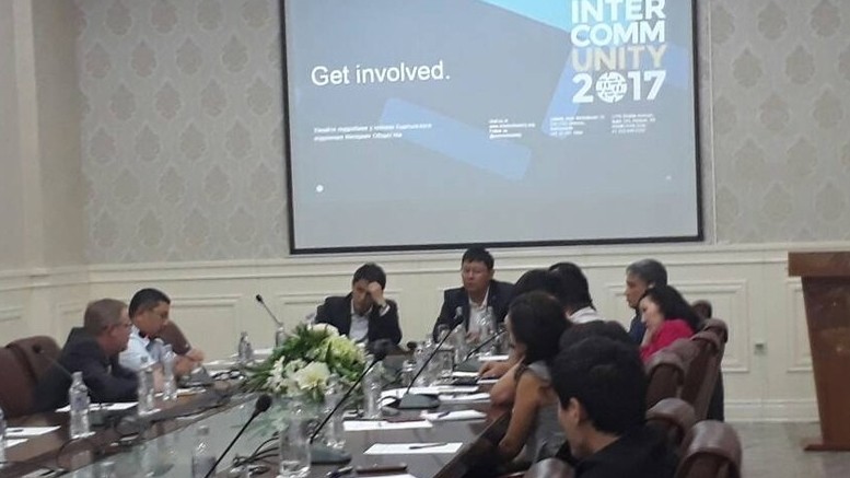 Казахстанские компании должны оценивать поставку Интернета в КР не за все &laquo;казахские степи&raquo;, а за последние 60 км, - глава Госкомсвязи Н.Абасканов &mdash; Tazabek