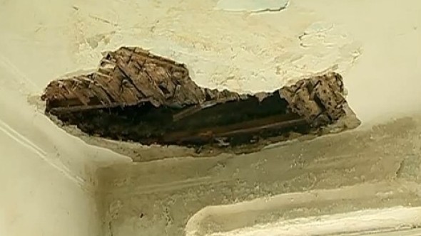 Ответ Госстроя депутату: В жалалабадской школе, где провалился потолок, ремонт будет не в 2020-ом, а в текущем году