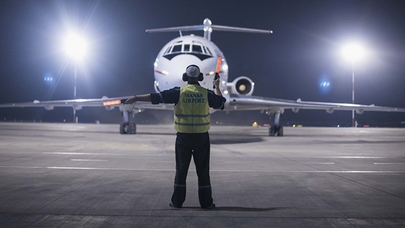 Депутат предложил из 1,5 млрд сомов дивидендов от аэропорта &laquo;Манас&raquo; выделить 500 млн сомов и открыть новую авиакомпанию для внутренних рейсов &mdash; Tazabek