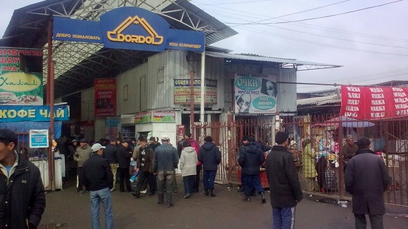 Предприниматели с рынка &laquo;Дордой&raquo; не могут въехать в Китай, - депутат &mdash; Tazabek