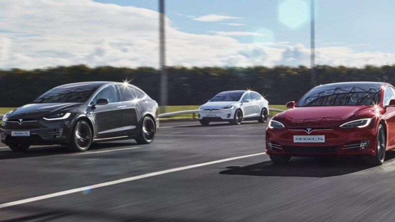 Миллиардер и идейный вдохновитель Tesla Motors Илон Маск запускает производство линии электромобилей в Кыргызстане &mdash; Tazabek