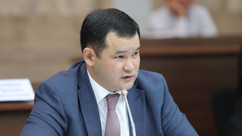 ФГИ рассматривает три варианта по «Эйр Кыргызстан», в том числе допэмиссию, с помощью которой планируют взять в лизинг один самолет — Tazabek