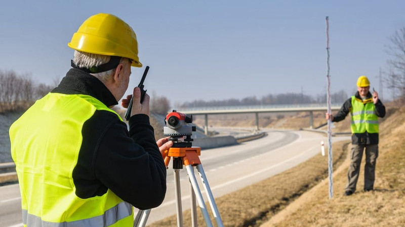 Сколько зарабатывают сотрудники лаборатории по паспортизации автодорог? &mdash; Tazabek