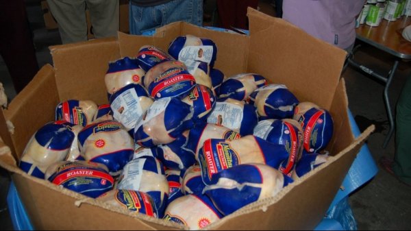 ГСБЭП пресекла незаконный ввоз 35 тонн американских окорочков Mountaire из Казахстана &mdash; Tazabek