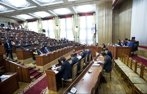 Депутатская комиссия по уголовному делу в отношении К.Исаева изучит также и материалы по И.Чудинову и А.Жапарову &mdash; Tazabek