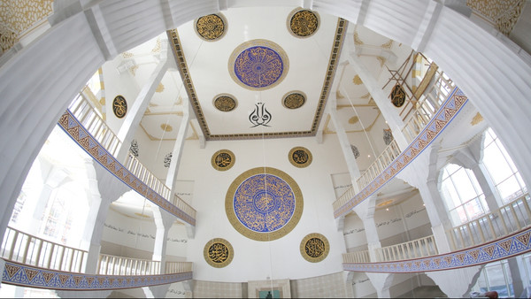 Главное фото