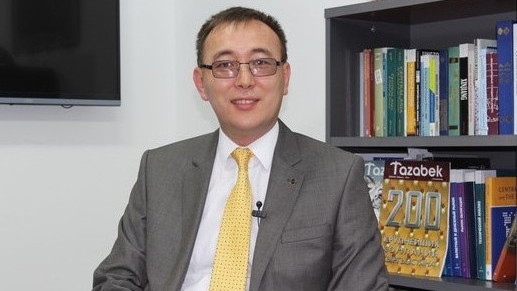 Толкунбек Абдыгулов рассказал депутатам, почему вновь возглавил Нацбанк &mdash; Tazabek